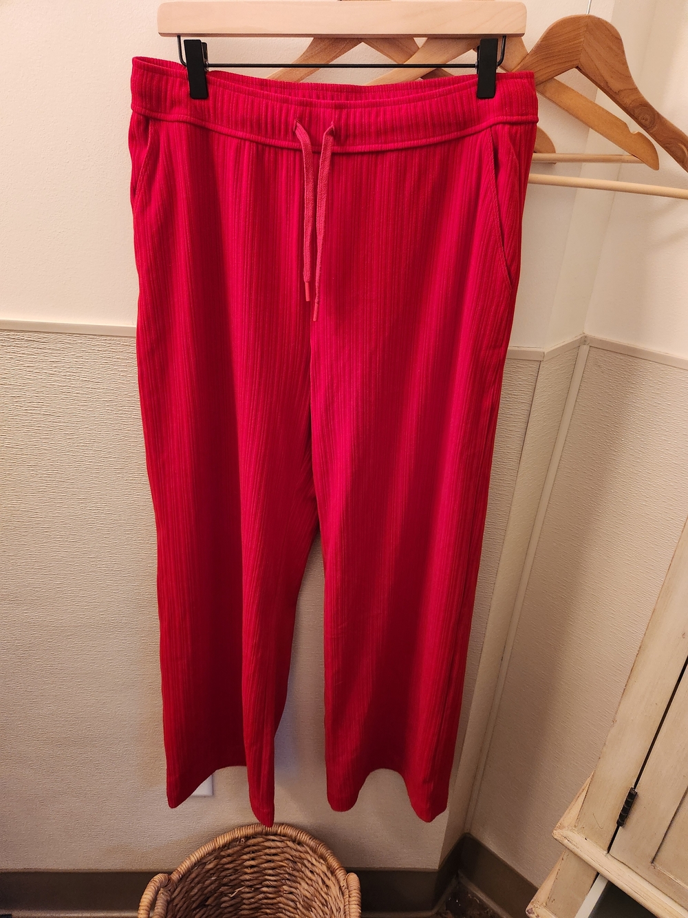 Beyond Yoga Red Ribbed Velvet Drawstring Wide-Leg Pants